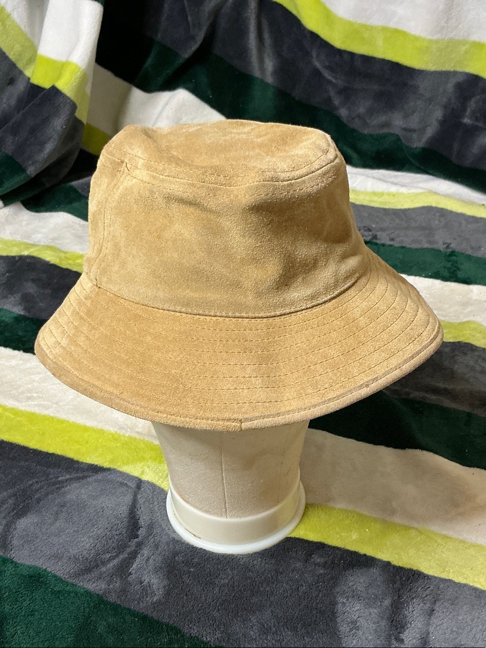 Vintage Banana Republic Tan Genuine Suede Bucket Hat Size S/M